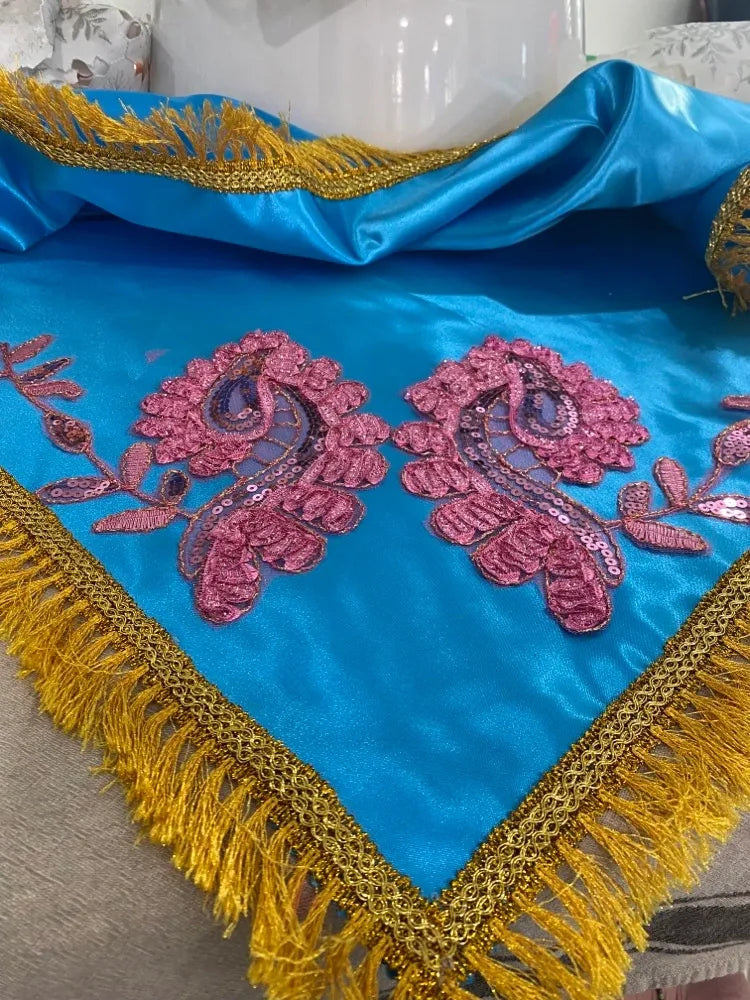 Orishaoko satin cloth 36"x 36"