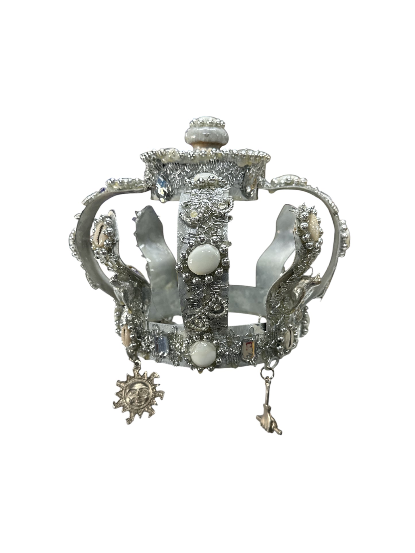 Obatala crown with tools