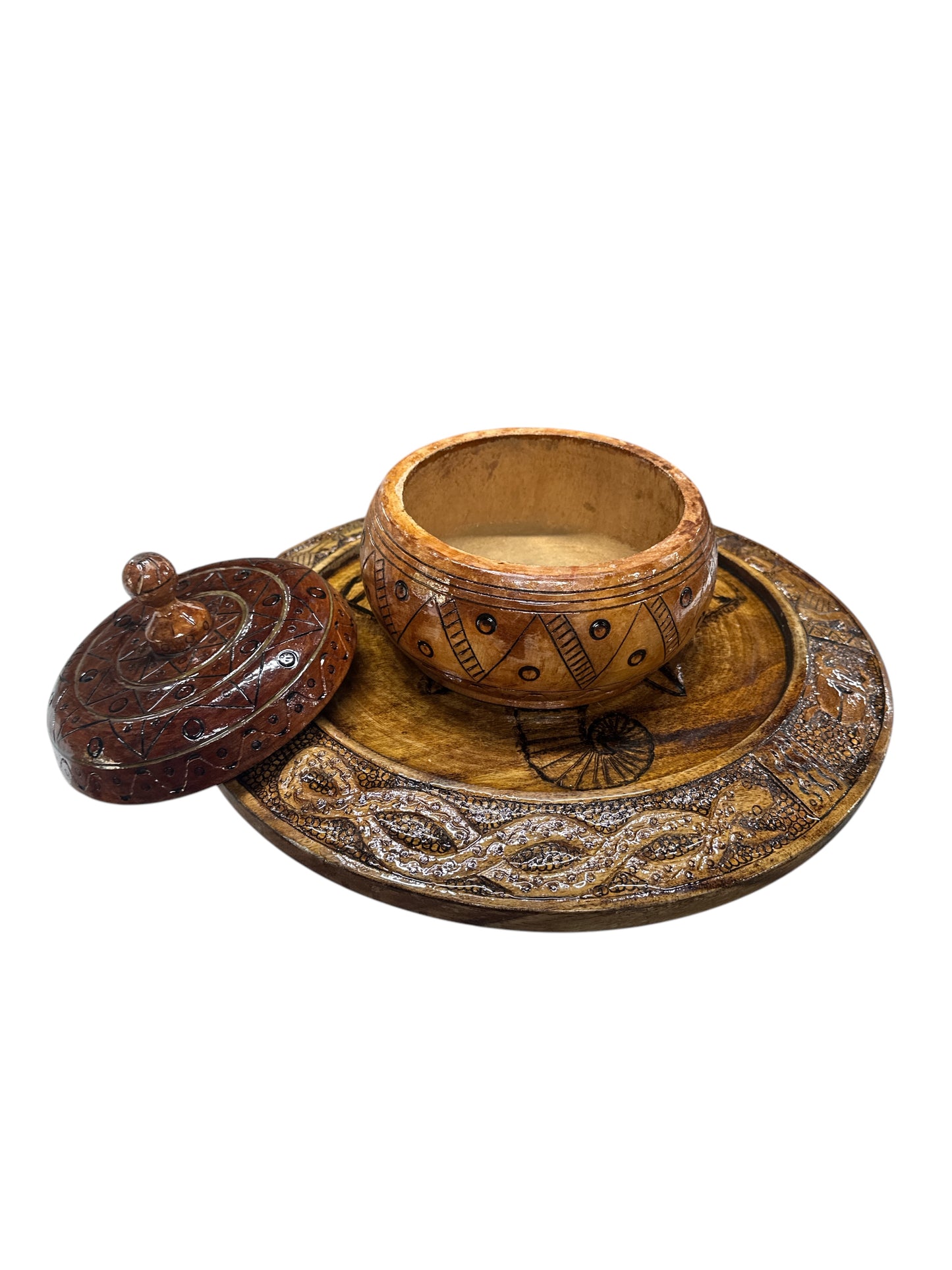 Bowl (Batea) and Board