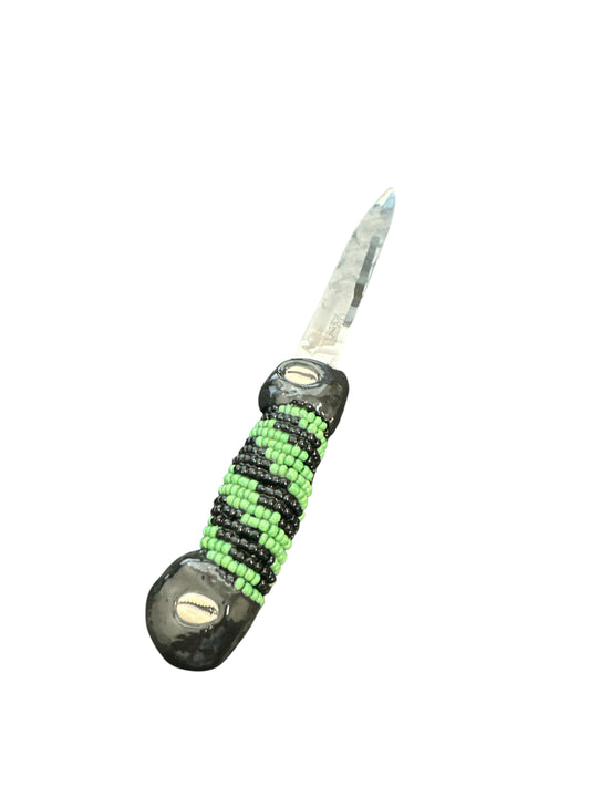 Ogun Beaded knife 10"