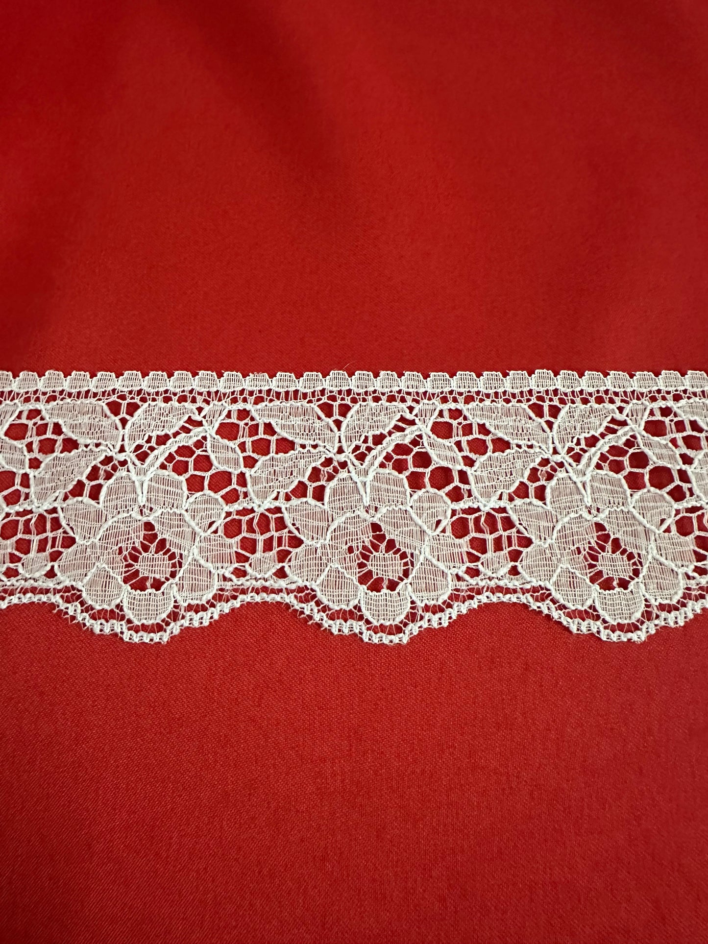 White lace, 2 inches wide 100 yards
