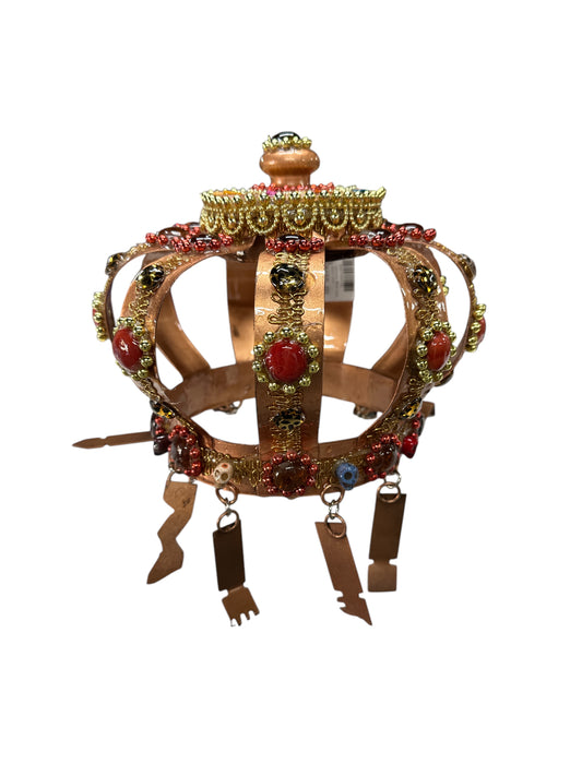 Oya crown with tools