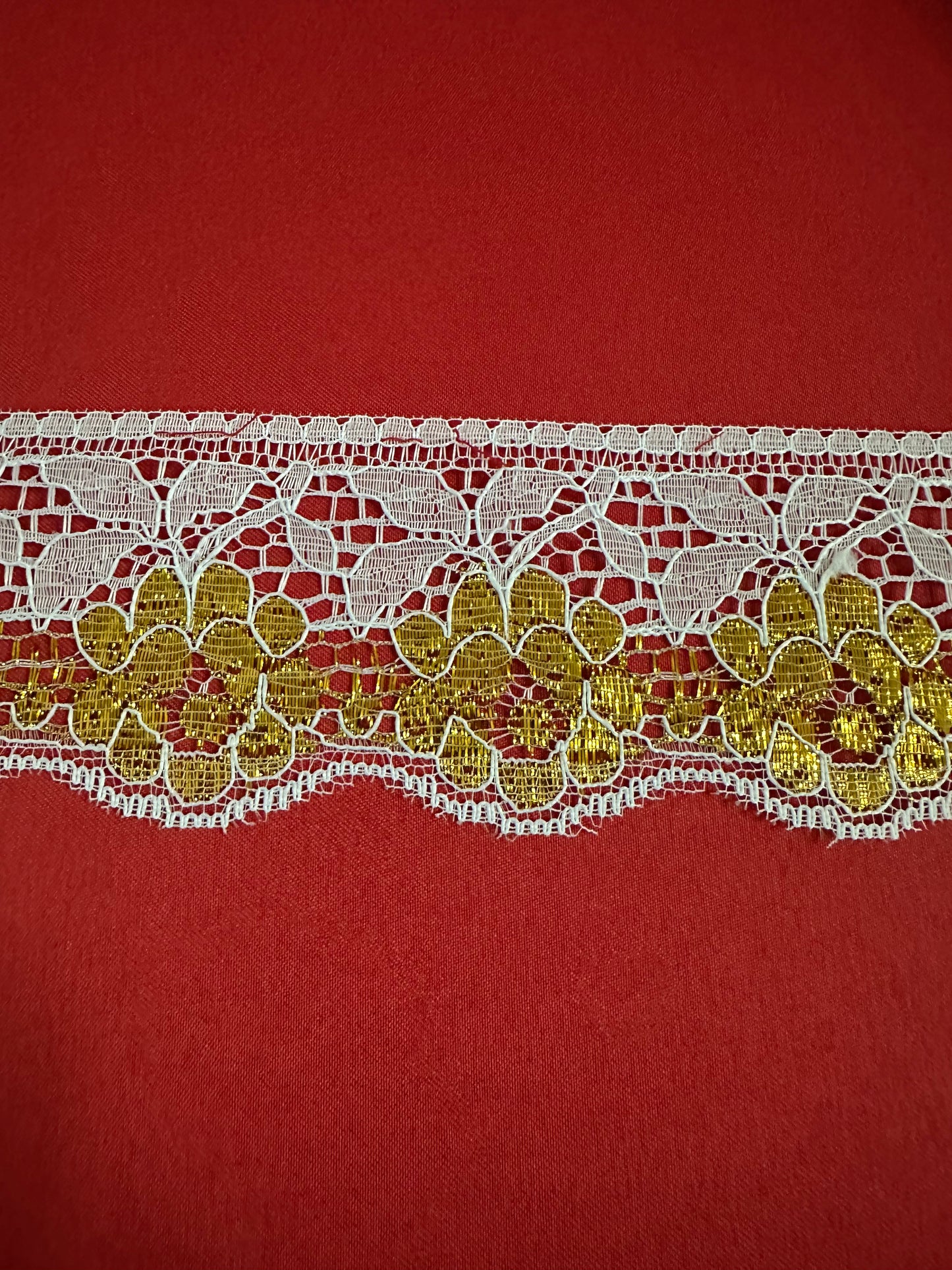 White and Gold lace, 2 inches wide 1 Yard