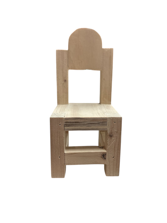 Taburete/ silla de madera 7"