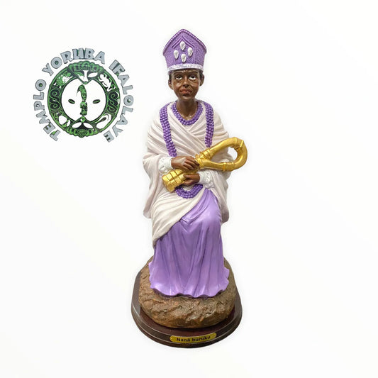 Nana buruku Statue